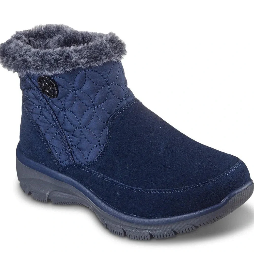 Skechers easy going puffer fur boots nib sz 9.5m